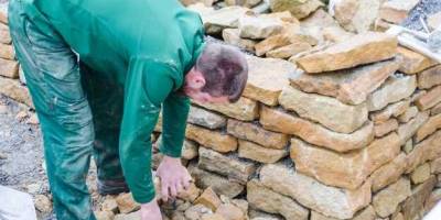 How long do retaining walls last