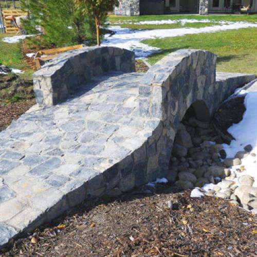 Wooden fences, commercial landscaping services