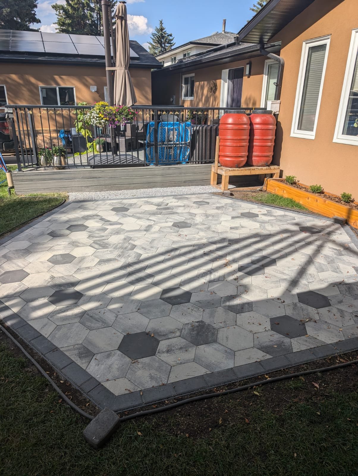 Sungreen Landscaping paver patio — landscaping services in Airdrie, Alberta.